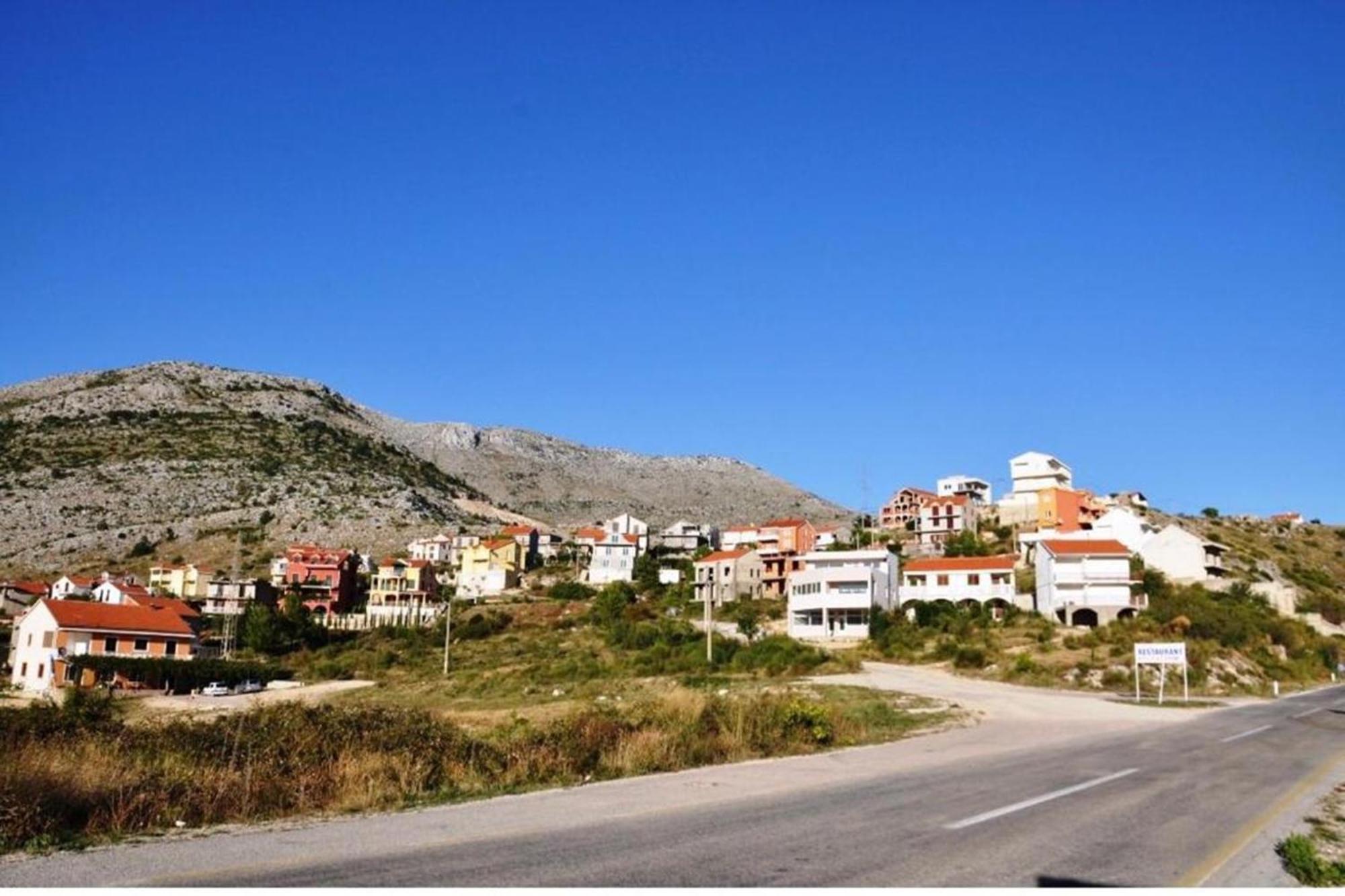 Nice View Apartment Ivanica Exterior photo